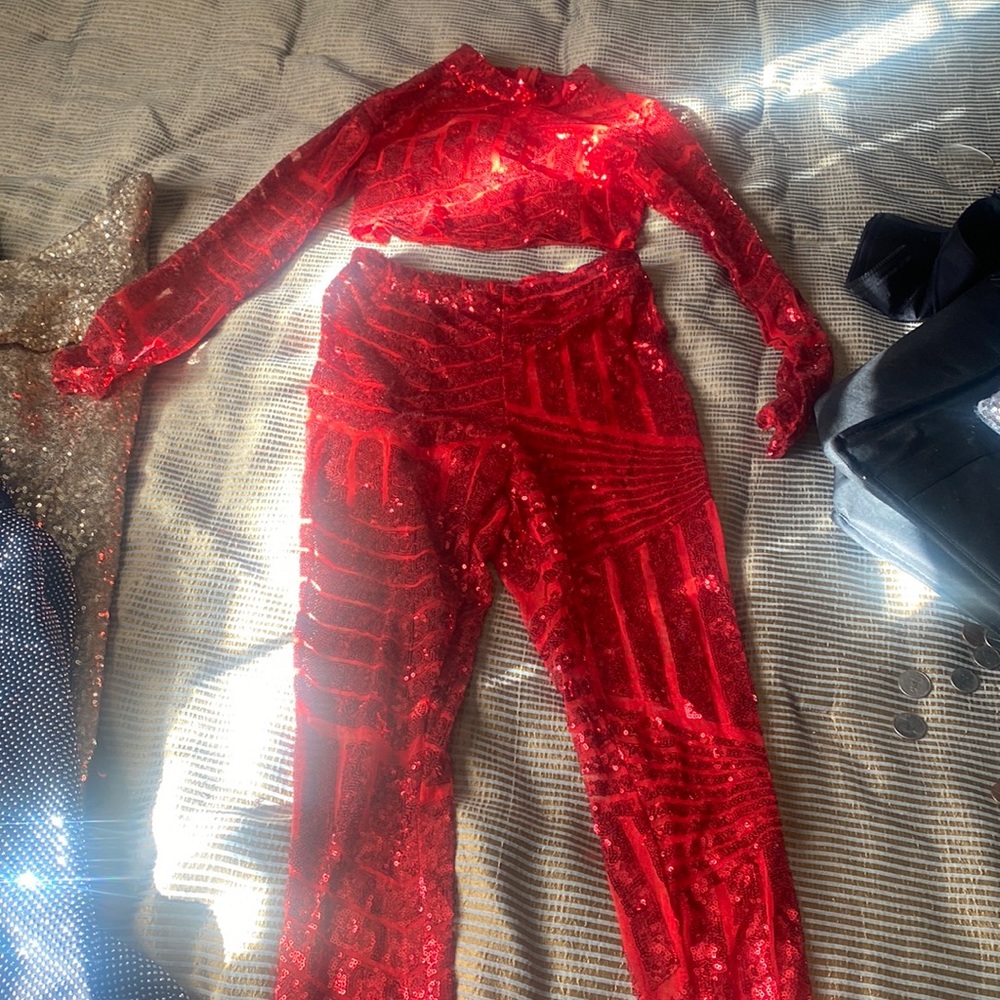 2pc small red sequin mesh